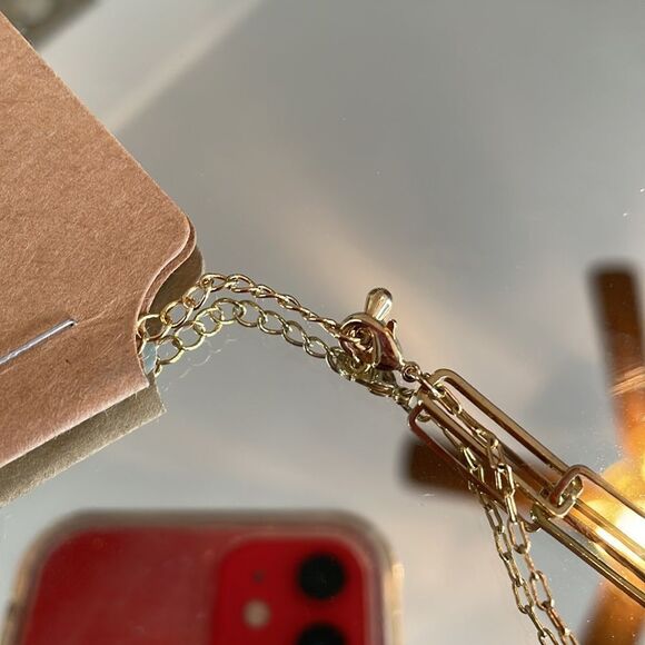 NWT 2 layer gold tone necklace with crescent moon pendant - Picture 5 of 5